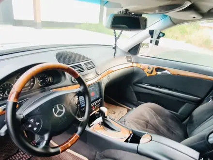 Mercedes-Benz E 320 2003 года за 5 000 000 тг. в Шымкент – фото 19