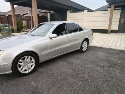 Mercedes-Benz E 320 2003 года за 5 000 000 тг. в Шымкент – фото 36