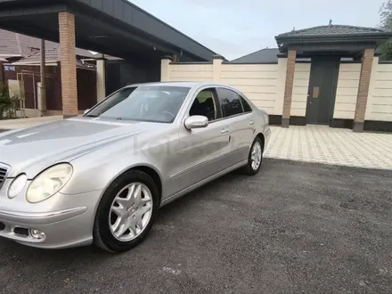 Mercedes-Benz E 320 2003 года за 5 000 000 тг. в Шымкент – фото 6