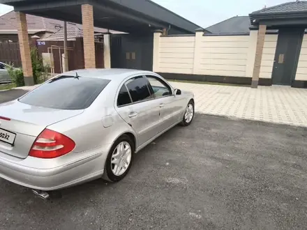 Mercedes-Benz E 320 2003 года за 5 000 000 тг. в Шымкент – фото 9