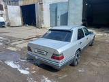 Mercedes-Benz E 200 1995 года за 1 400 000 тг. в Костанай – фото 2