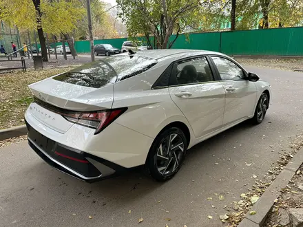 Hyundai Elantra 2024 года за 9 150 000 тг. в Алматы – фото 2