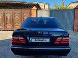 Mercedes-Benz E 320 2000 года за 5 500 000 тг. в Кызылорда – фото 4