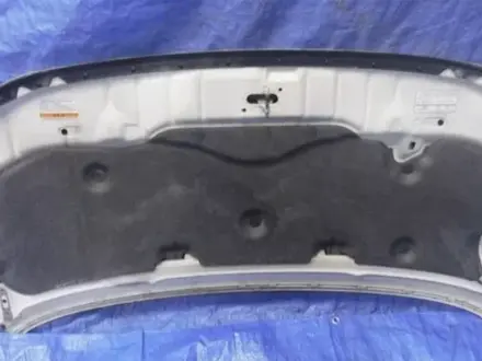 Капот Honda Stepwgn RF3 за 40 000 тг. в Караганда