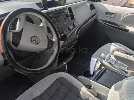 Toyota Sienna 2011 года за 9 500 000 тг. в Актау – фото 3