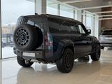 Land Rover Defender OCTA 2025 года за 155 323 000 тг. в Кокшетау – фото 4
