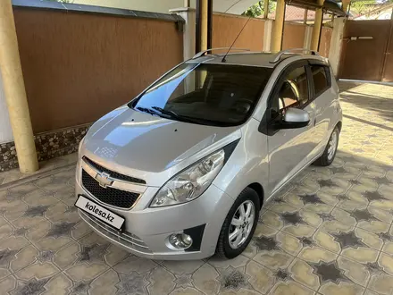 Chevrolet Spark 2010 года за 3 150 000 тг. в Шымкент