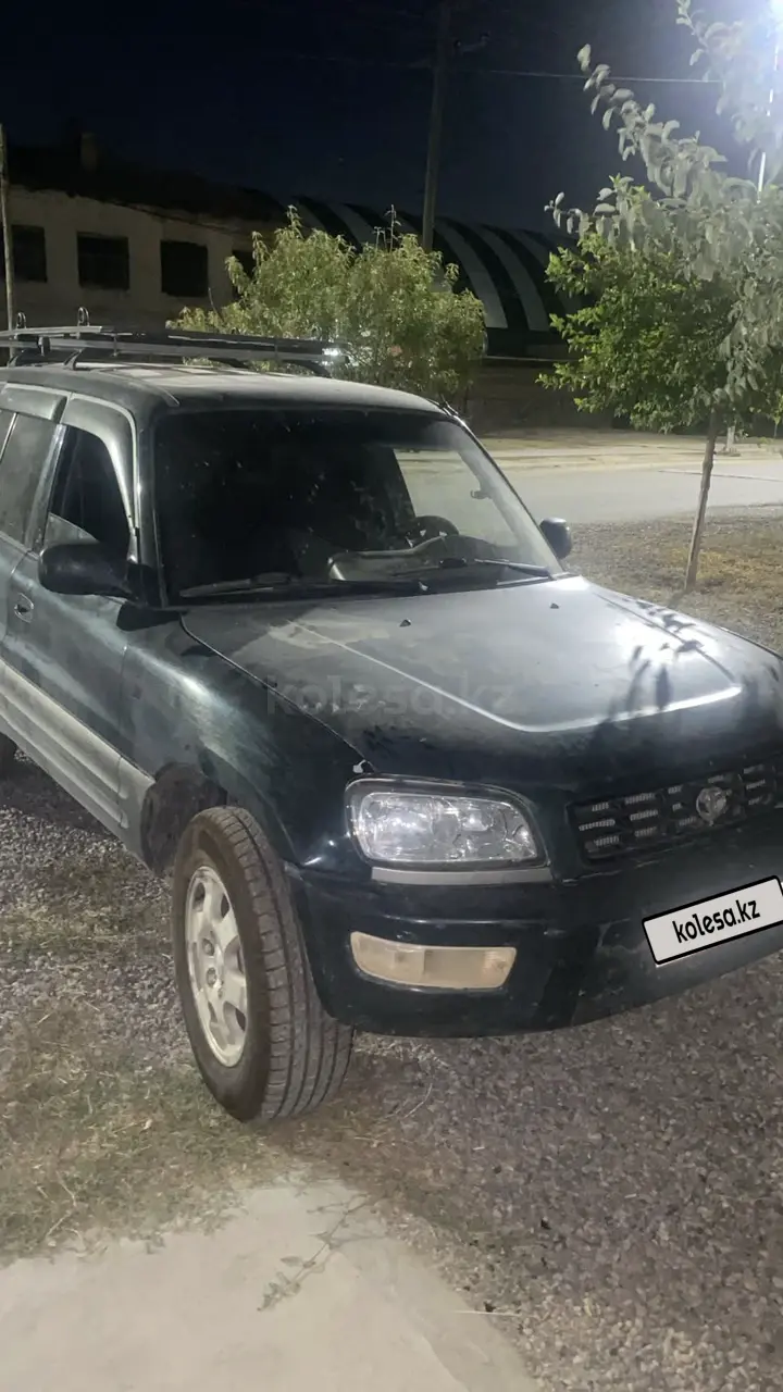 Toyota RAV4, 2000