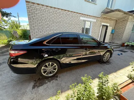 Toyota Camry 2017 года за 10 500 000 тг. в Актобе – фото 6