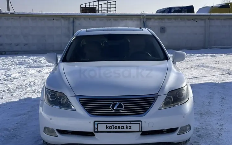 Lexus LS 460 2007 годаfor6 500 000 тг. в Алматы