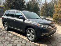 Toyota Highlander 2013 года за 15 100 000 тг. в Алматы