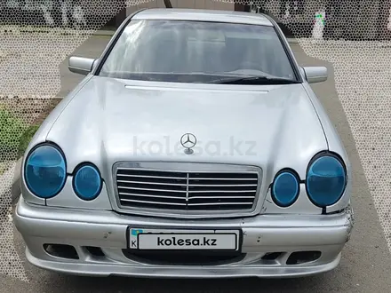 Mercedes-Benz E 230 1996 года за 1 800 000 тг. в Павлодар