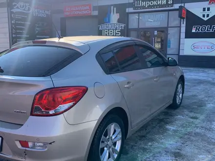 Chevrolet Cruze 2013 года за 4 400 000 тг. в Атырау – фото 3