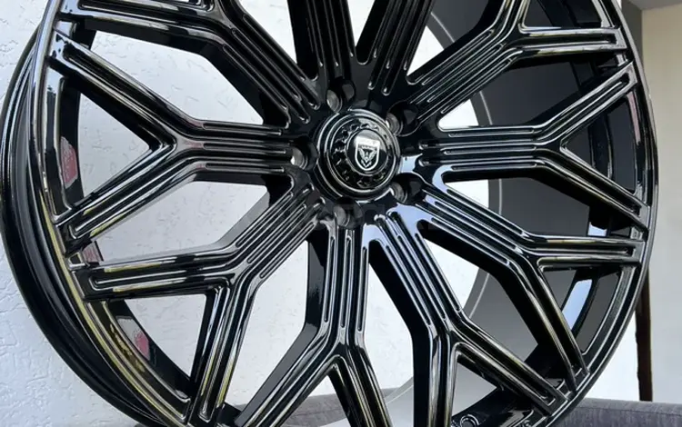 R23 стильные диски от RAF Tuning на Range Rover за 660 000 тг. в Алматы
