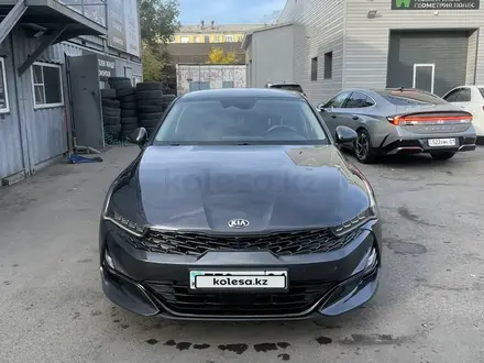 Kia K5 2020 года за 10 400 000 тг. в Астана – фото 2