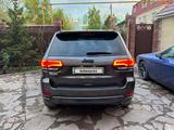 Jeep Grand Cherokee 2022 года за 21 000 000 тг. в Астана – фото 2