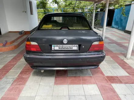 BMW 728 1997 года за 1 900 000 тг. в Шиели – фото 2