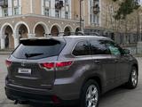 Toyota Highlander 2015 годаүшін11 000 000 тг. в Уральск – фото 2