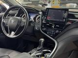 Toyota Camry 2023 года за 18 450 000 тг. в Алматы – фото 5
