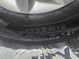 Шины зимние Pirelli с дисками в сборе на Мерседес GL ML ГЛ МЛ за 320 000 тг. в Алматы – фото 4