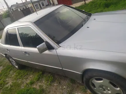 Mercedes-Benz E 230 1992 года за 1 750 000 тг. в Шымкент – фото 8