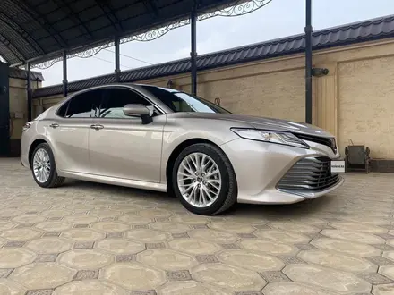 Toyota Camry 2018 года за 13 000 000 тг. в Павлодар – фото 2