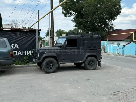 Land Rover Defender 2005 года за 5 000 000 тг. в Алматы – фото 12