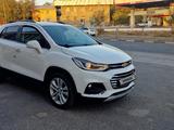 Chevrolet Tracker 2020 года за 6 600 000 тг. в Шымкент – фото 2