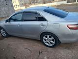 Toyota Camry 2008 года за 4 100 000 тг. в Приозерск – фото 2