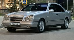 Mercedes-Benz E 320 1998 года за 4 950 000 тг. в Астана – фото 3