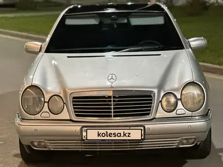 Mercedes-Benz E 320 1998 годаүшін4 200 000 тг. в Астана – фото 5
