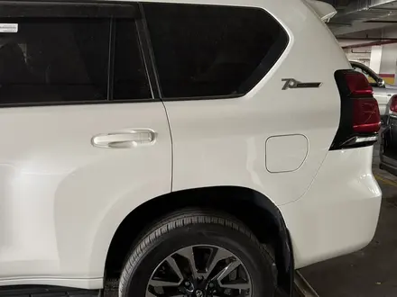Toyota Land Cruiser Prado 2022 года за 25 500 000 тг. в Алматы – фото 3