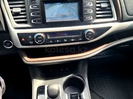 Toyota Highlander 2014 года за 14 990 000 тг. в Семей – фото 16