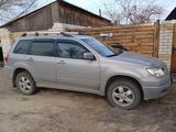 Mitsubishi Outlander 2004 года за 3 500 000 тг. в Абай (Абайский р-н) – фото 2