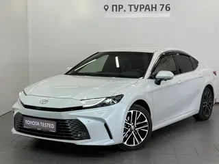 Toyota Camry Luxe eCVT