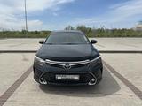 Toyota Camry 2015 года за 9 500 000 тг. в Астана – фото 2