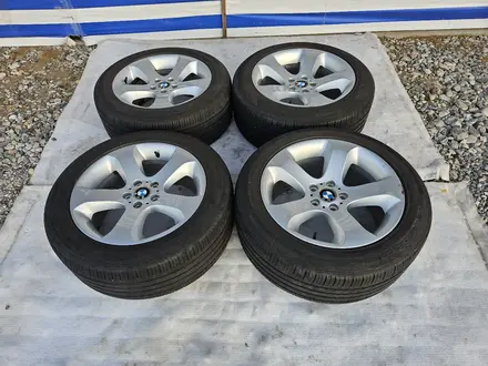 Диски с шинами на BMW E53 R19 разно широкие за 385 000 тг. в Шымкент – фото 6