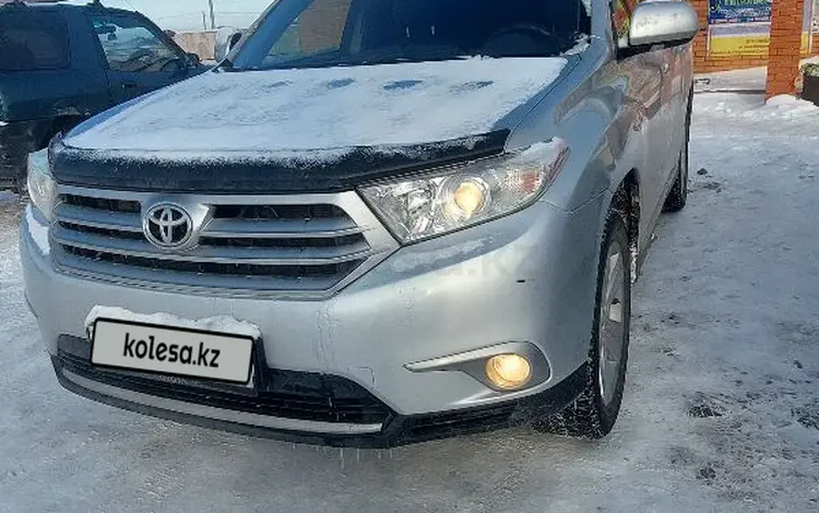 Toyota Highlander 2013 года за 14 000 000 тг. в Астана