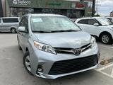 Toyota Sienna 2013 года за 9 300 000 тг. в Актау