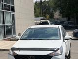 Hyundai Accent 2021 года за 4 000 000 тг. в Алматы – фото 3