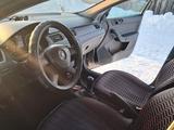 Skoda Rapid 2013 годаүшін3 700 000 тг. в Уральск – фото 5