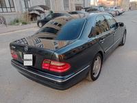 Mercedes-Benz E 320 2001 годаfor5 000 000 тг. в Жанаозен