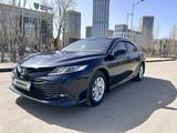 Toyota Camry 2019 года за 11 000 000 тг. в Астана