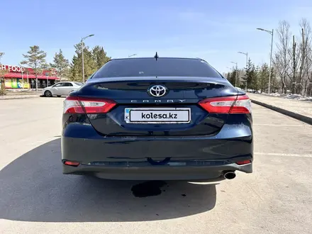 Toyota Camry 2019 года за 12 500 000 тг. в Астана – фото 5