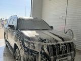 Toyota Land Cruiser Prado 2023 годаүшін31 000 000 тг. в Атырау – фото 2