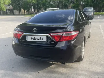 Toyota Camry 2016 года за 8 800 000 тг. в Алматы – фото 2