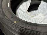 Шины летние Bridgestone TURANZA T005 215/55 R17 за 200 000 тг. в Астана – фото 4