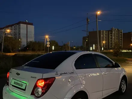 Chevrolet Aveo 2015 года за 3 284 538 тг. в Петропавловск – фото 4