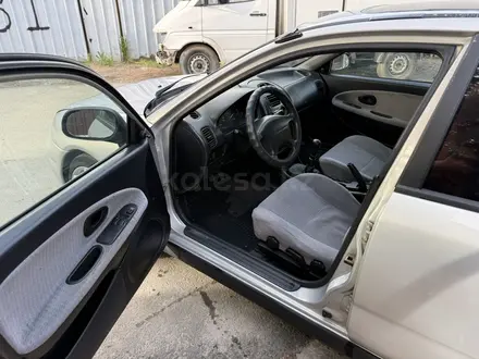 Mitsubishi Carisma 1997 года за 1 400 000 тг. в Алматы – фото 11