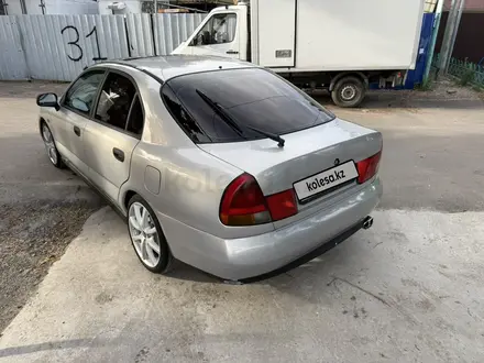 Mitsubishi Carisma 1997 года за 1 400 000 тг. в Алматы – фото 14
